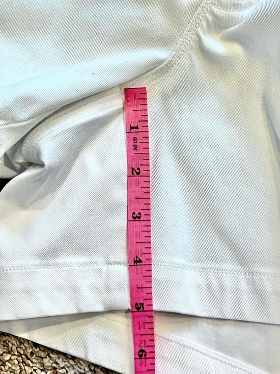 Spanx Shorts Stretch Twill White Pull On Hidden Shaping Slimming Women’s M - Picture 16 of 16